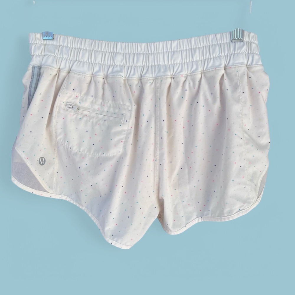 Lululemon Hotty Hot Short Sweet Spot Angel Wing Confetti Size 8 - Picture 4 of 5